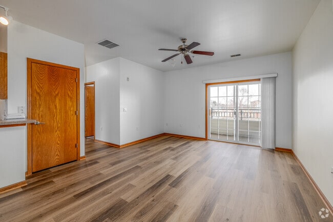 2BR, 1BA - 900SF - Living Room - The Commons of Foxboro