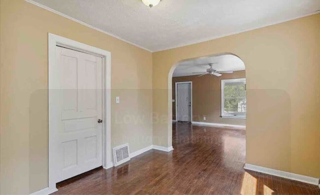 Photo - 823 Maryland Ave