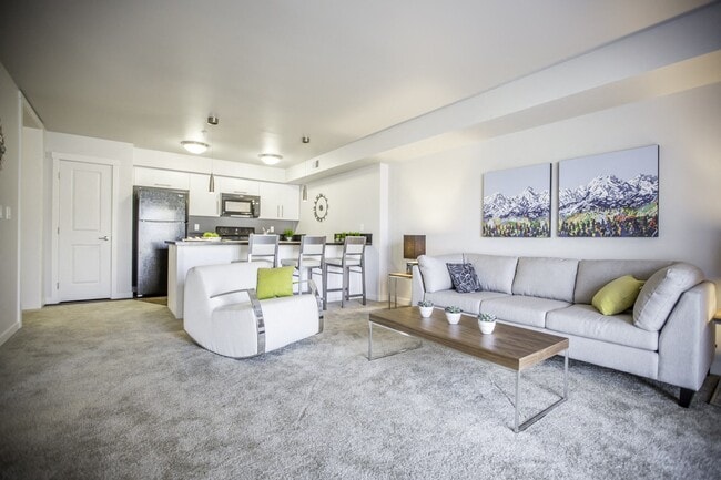 Photo - Deveraux Heights