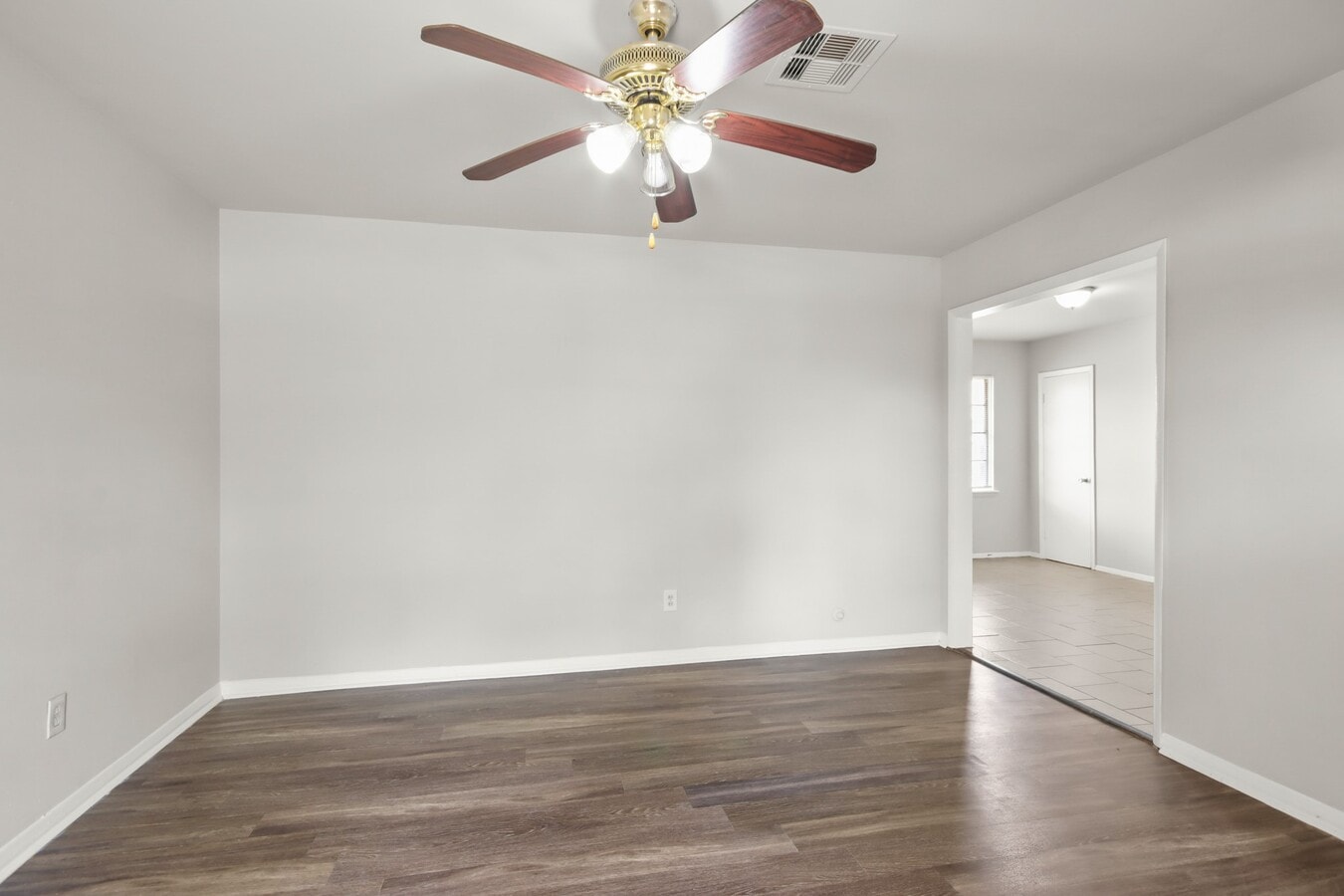 Photo - 7411 Langley Rd