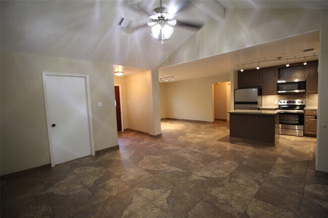 Photo - 16405 Sun View Ln