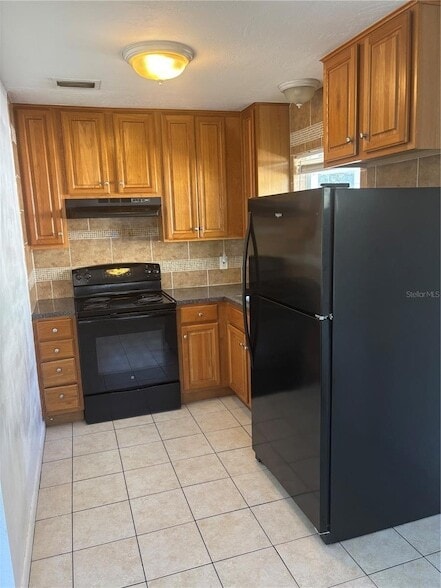 Photo - 614 Rosery Rd NW