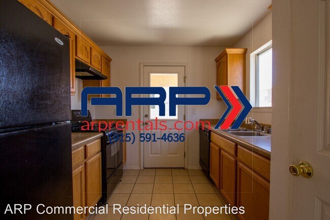 Photo - 3 br, 2 bath House - 14076 TIERRA LEONA DR