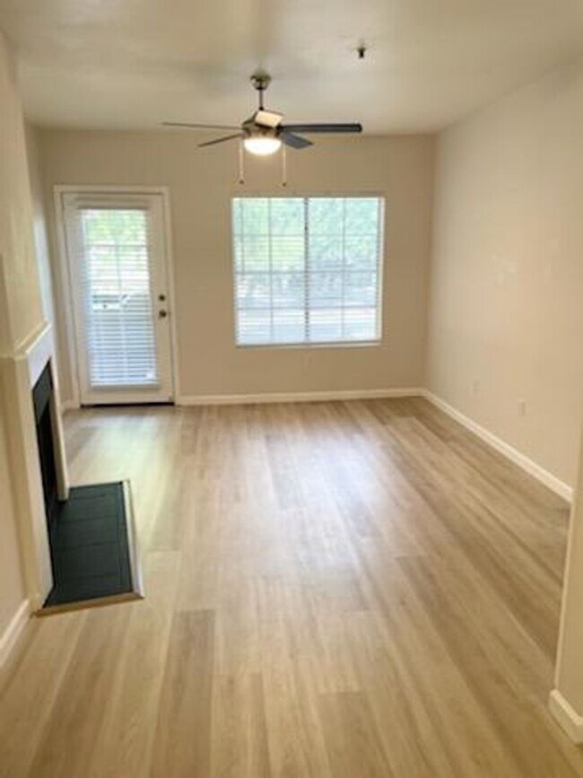 Photo - ADORABLE SCOTTSDALE CONDO!