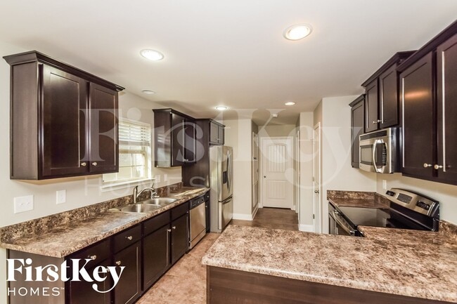 Photo - 369 Vincent St