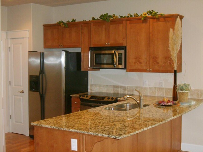 Photo - 211 Silver St