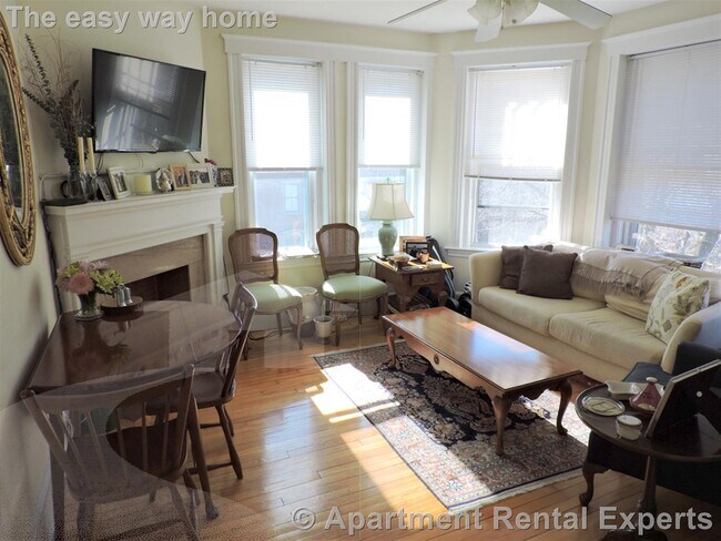 Building Photo - 331 Harvard St Rental
