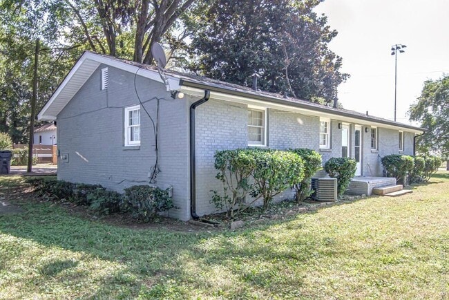 Photo - 1455 Bryan Ave