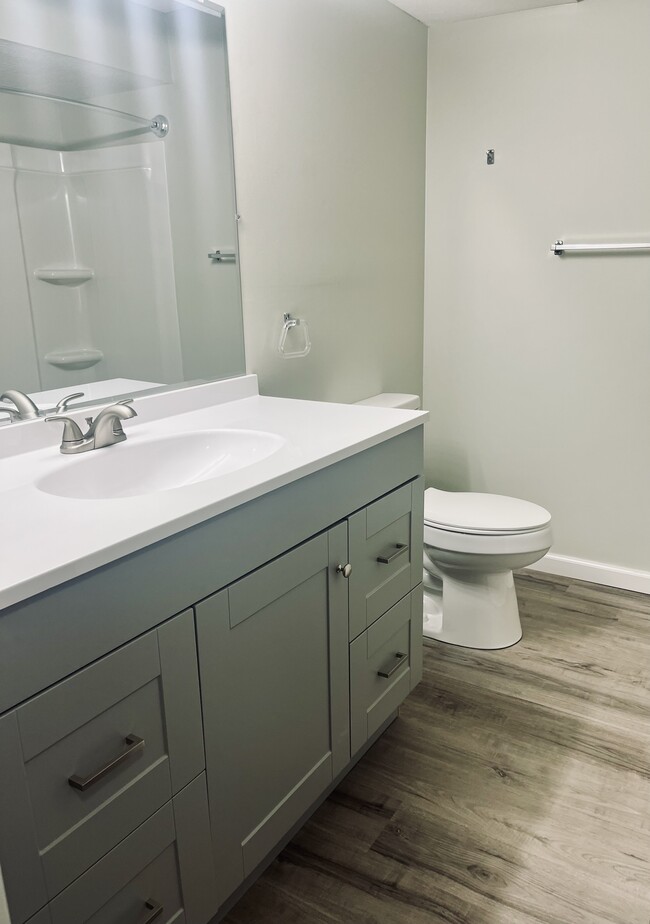 Photo - River Knolls Apartments