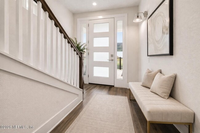 459 Crestview Dr