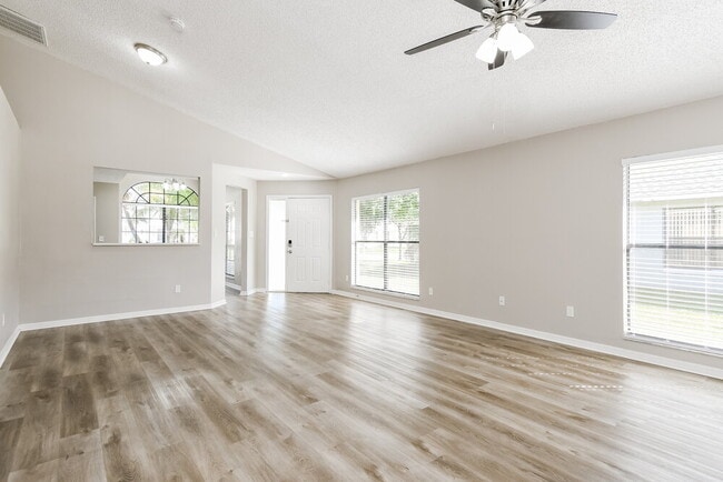 Photo - 5514 Deepdale Dr