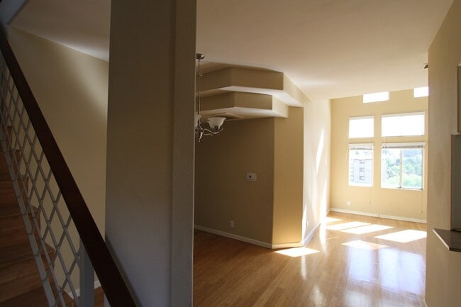 Photo - 425 N Alvarado St Unit 102