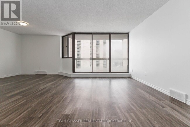 Photo - 340 Colborne St Unit 2106