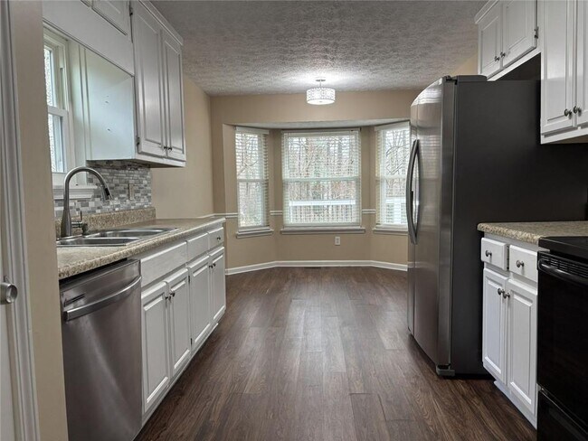 Photo - 3410 Camens Ct NE