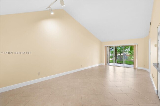 Photo - 1139 Coral Club Dr Unit 1139