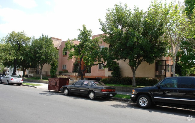 Photo - 210 Garfield