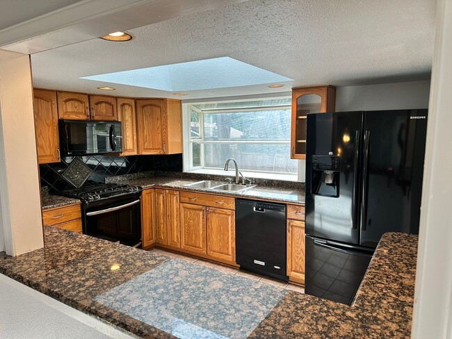 Photo - 3Bd/2.5Ba Newcastle Home