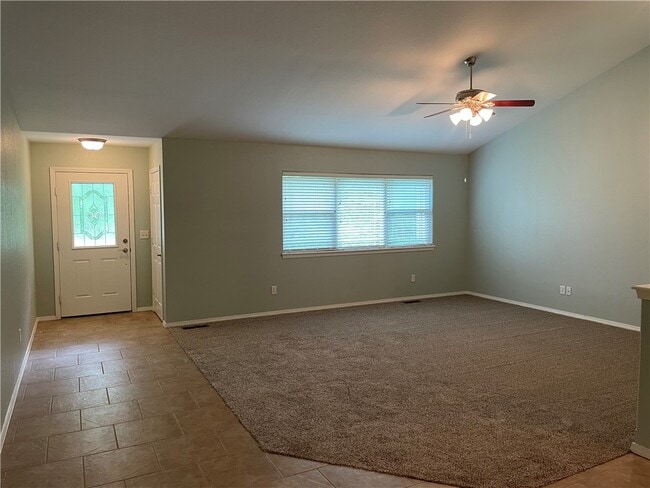Photo - 2 Bacton Ln