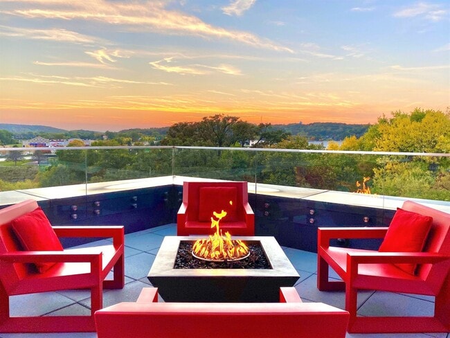 Red44 | Luxury Apartments