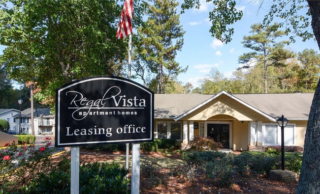 Building Photo - Regal Vista Rental