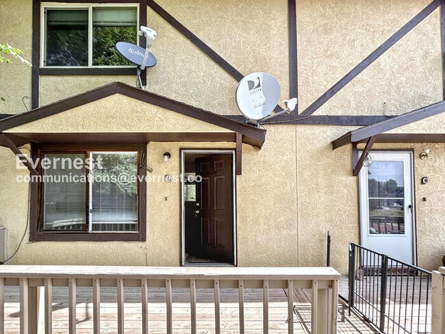 Photo - 1985 Mineola Ct