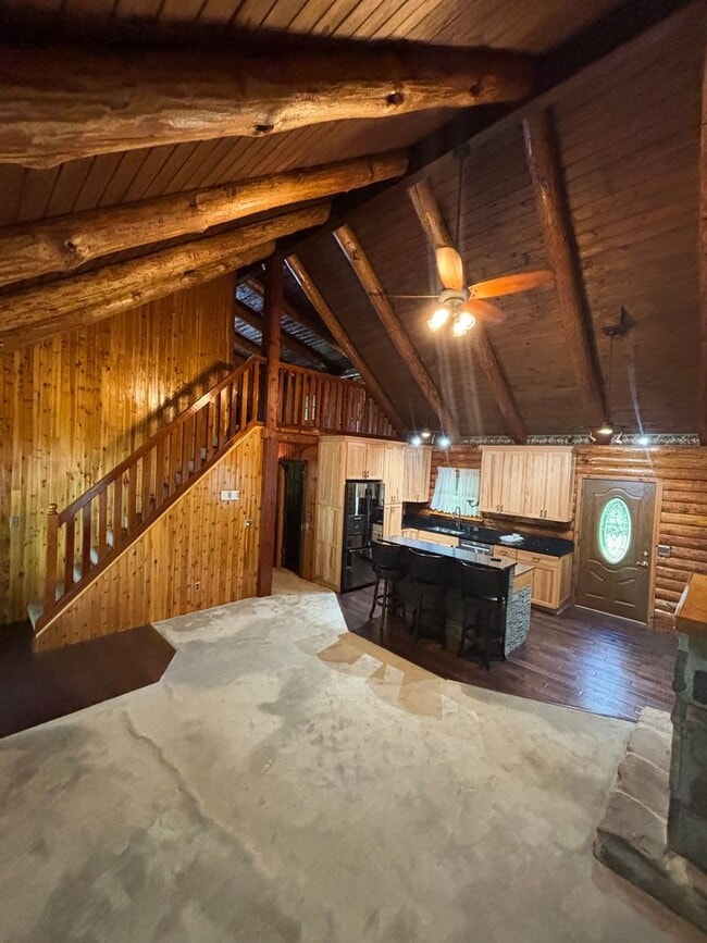 Photo - Log home in quiet setting