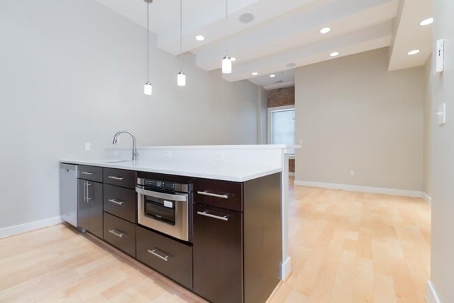 Photo - Modern 1 bed + Den in Logan Circle