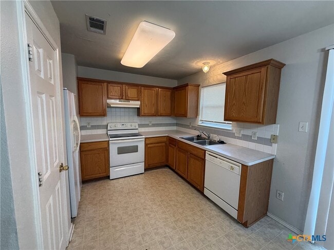 Photo - 1205 Saddle Dr