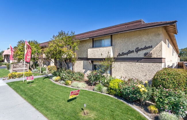 Photo - Arlington Gardens