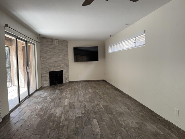 Photo - 2601 W Broadway Blvd