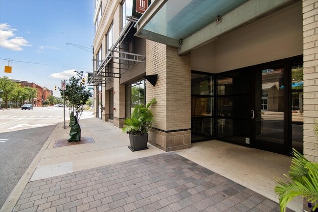 Photo - 111 N Ashley St Unit 404