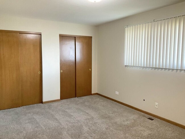 Photo - 15515 Long Ave