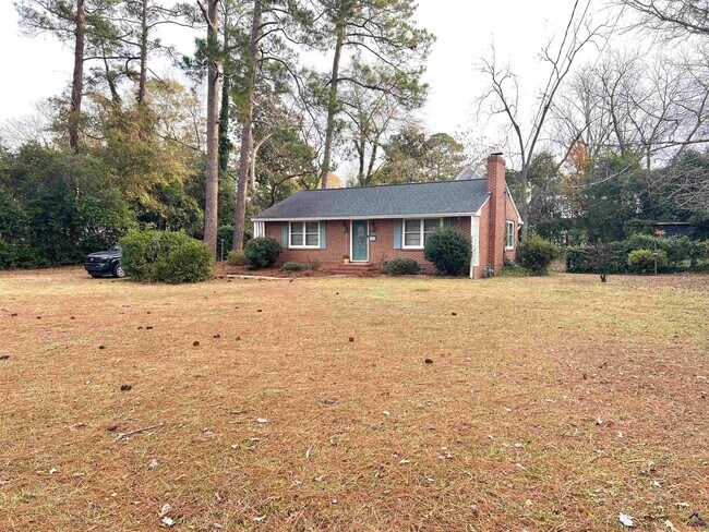 Photo - 145 Holmes Ave