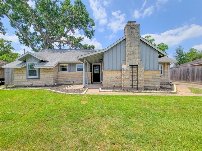 Photo - 1234 W 31st St House