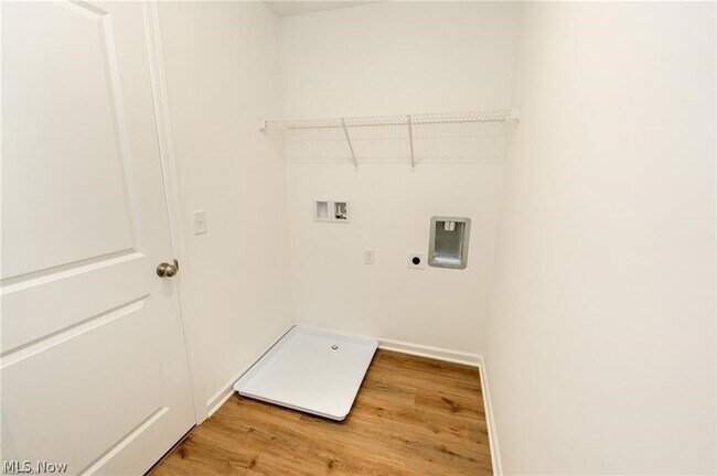 Photo - 98 Brewster Dr
