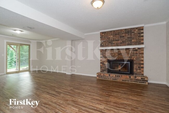 Photo - 6733 NW Sioux Dr