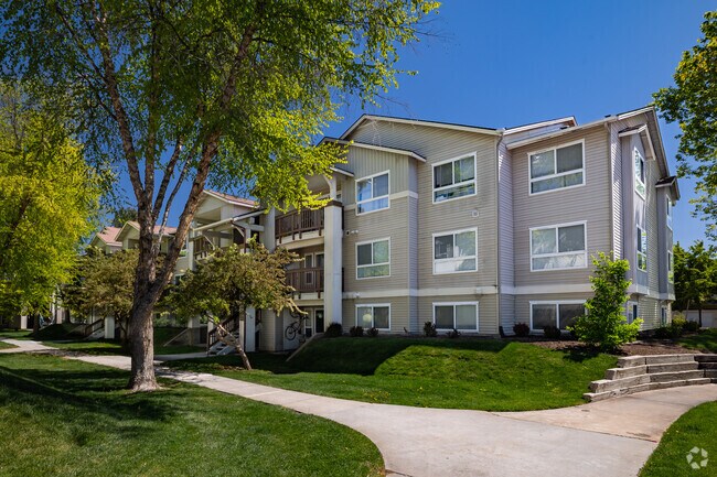 Alternate Angle - Oak Park Village