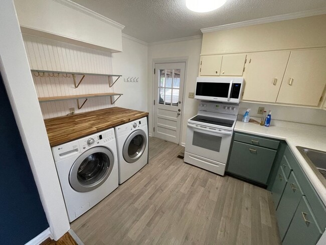 Photo - 2029 McClung Ave