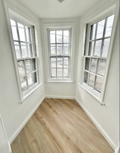 Building Photo - 301 Somerset St Unit B