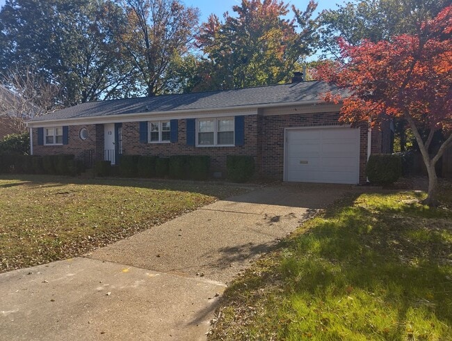 Building Photo - Beautiful 3bd/1.5ba with workshop and larg...