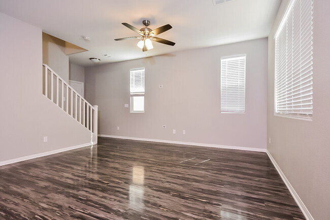 Photo - 10541 W Gilmore Ave