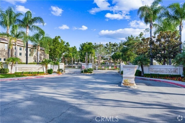 Building Photo - 7997 E Viewrim Dr Rental
