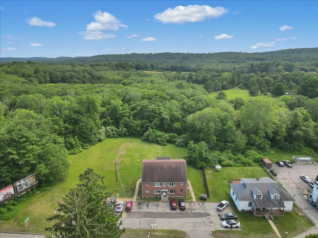 Photo - 1580 Hartford-New London Turnpike Unidad 1R