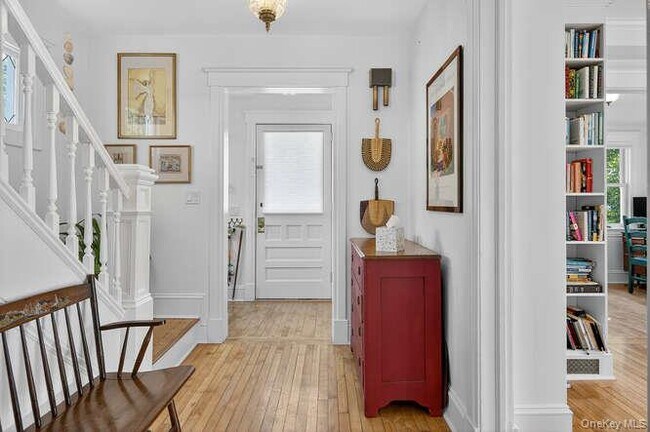 25 Soundview Ave