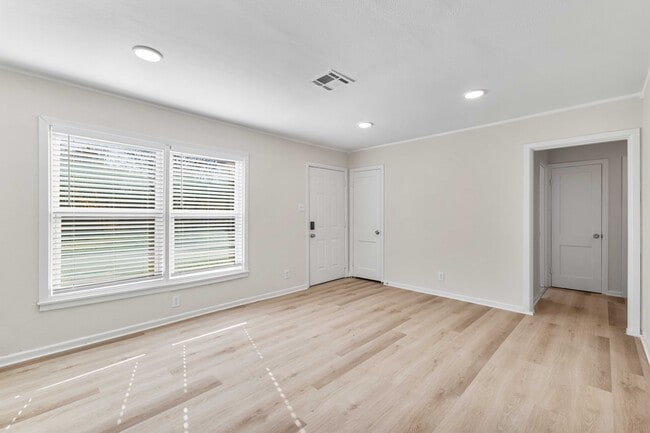 Photo - 3817 Lasker Ave