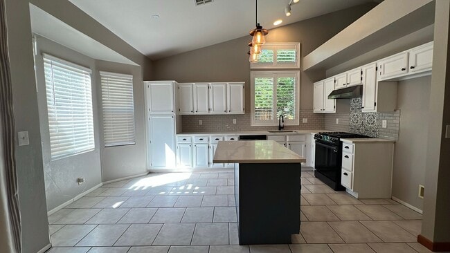 Photo - West Palmdale Home