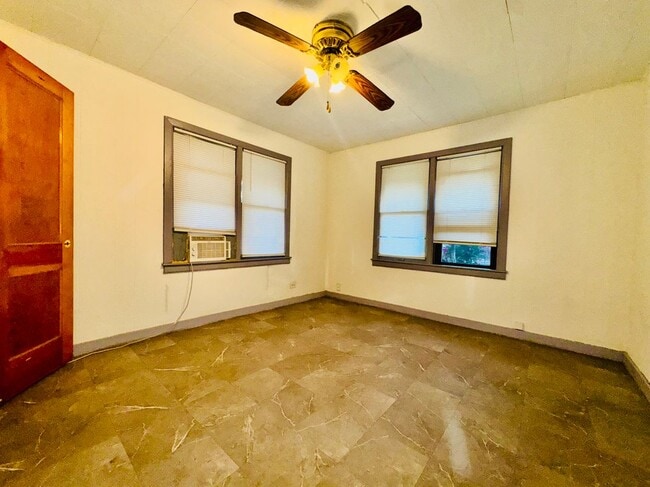 Photo - 1601 Redwood Ave