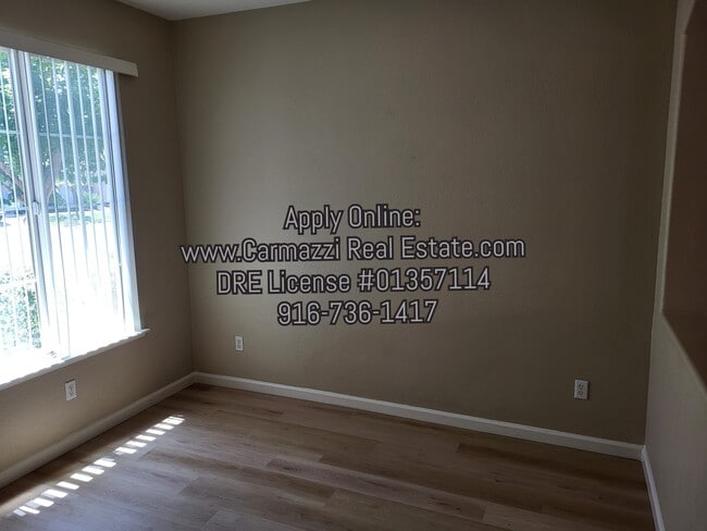 Photo - 1626 Loon Lake St