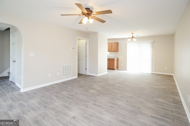 Photo - 80 Peddler's Wy SW