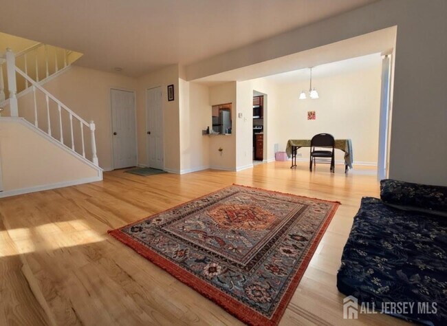 34 Almond Dr